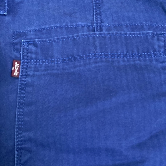Levi’s Blue 100% Cotton Cuffed Shorts 4.5” Inseam 9.5” Midrise Sz 10 - Picture 9 of 9